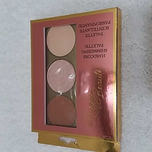 Risque Beaute Shimmering Palette. NEW - Picture 2 of 6